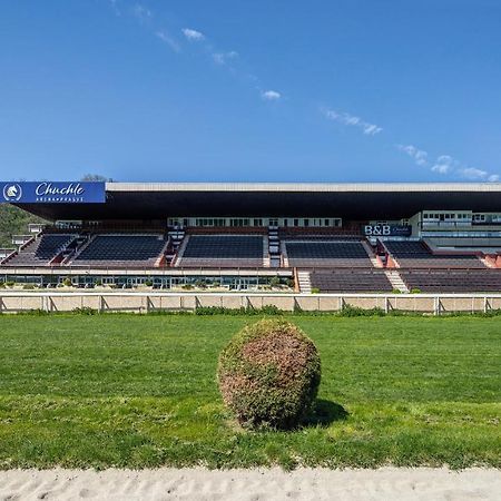 B&B Chuchle Arena Praha Bagian luar foto