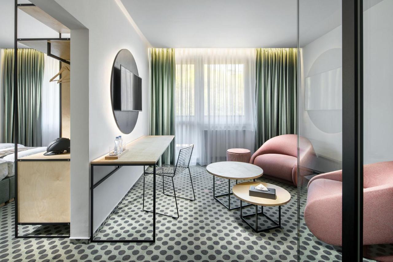 B&B Chuchle Arena Praha Bagian luar foto