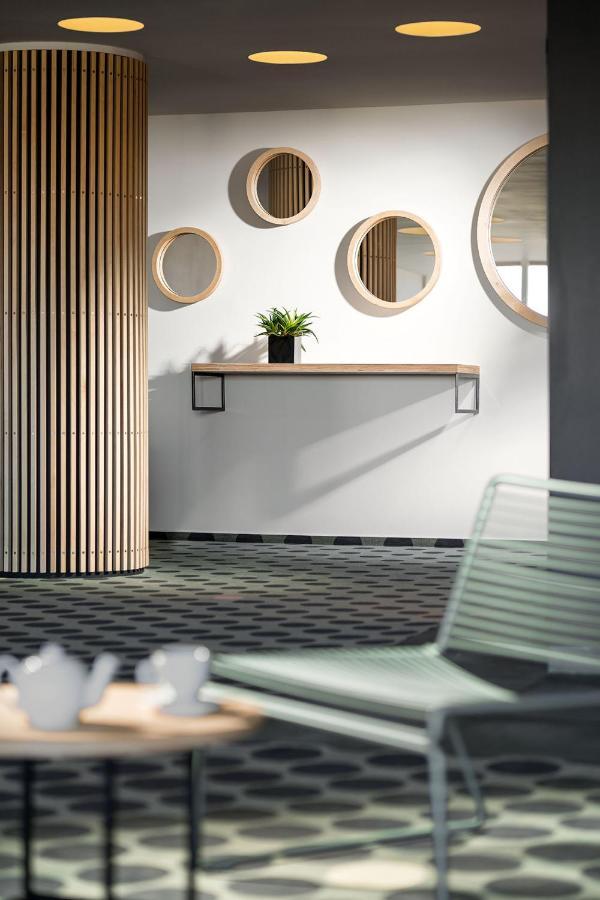 B&B Chuchle Arena Praha Bagian luar foto